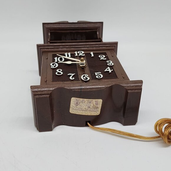 Vintage Cabinet Hutch Wall Kitchen Clock Brown Electric by Spartus 11" - Picture 10 of 11